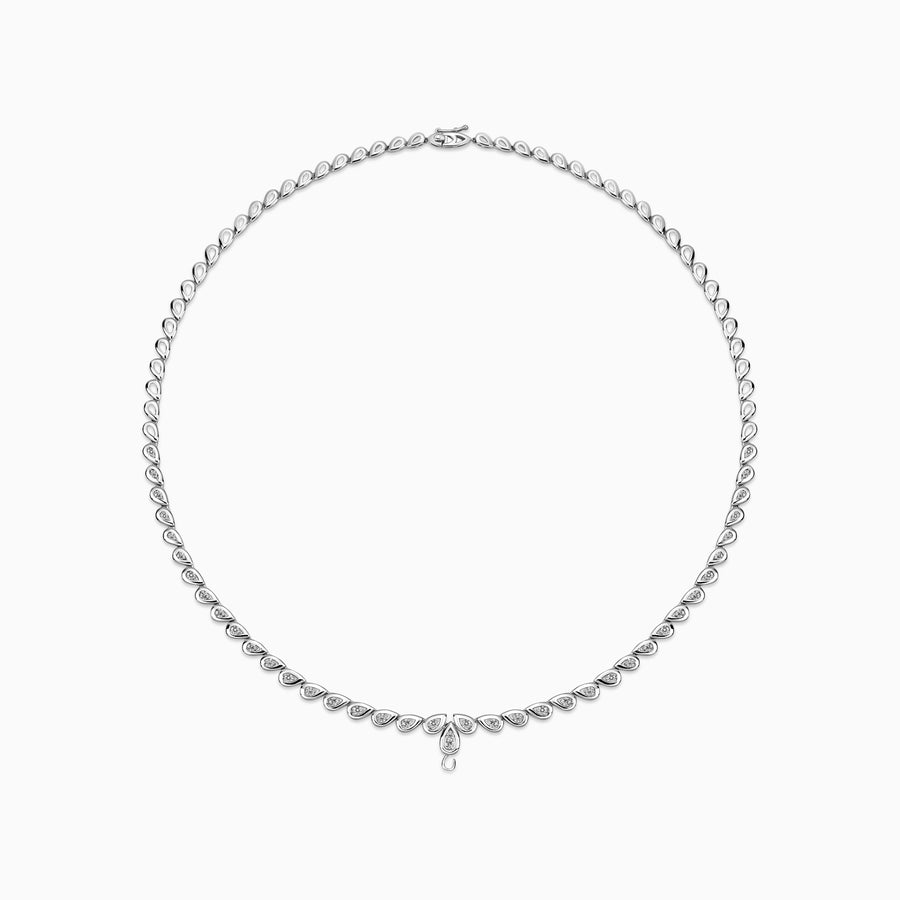 Sleek Radiance Necklace