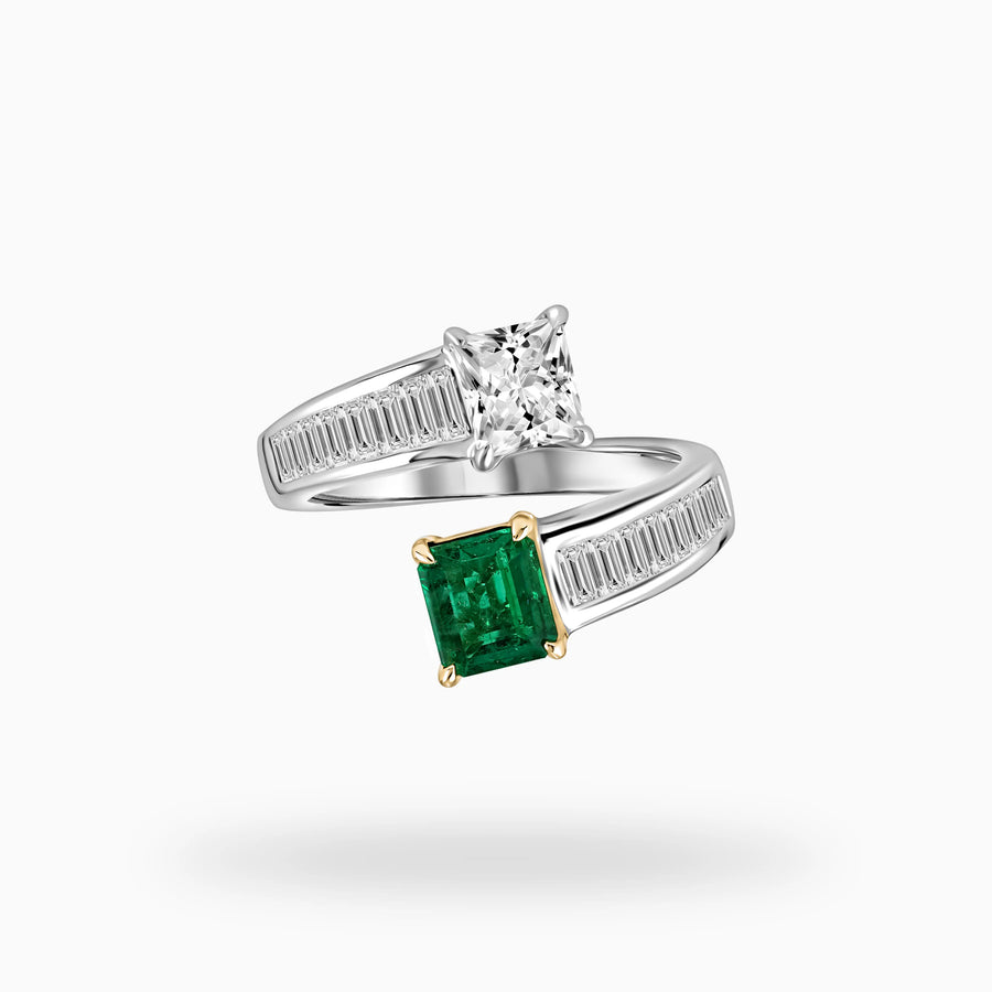 Green and White Serpent Ring