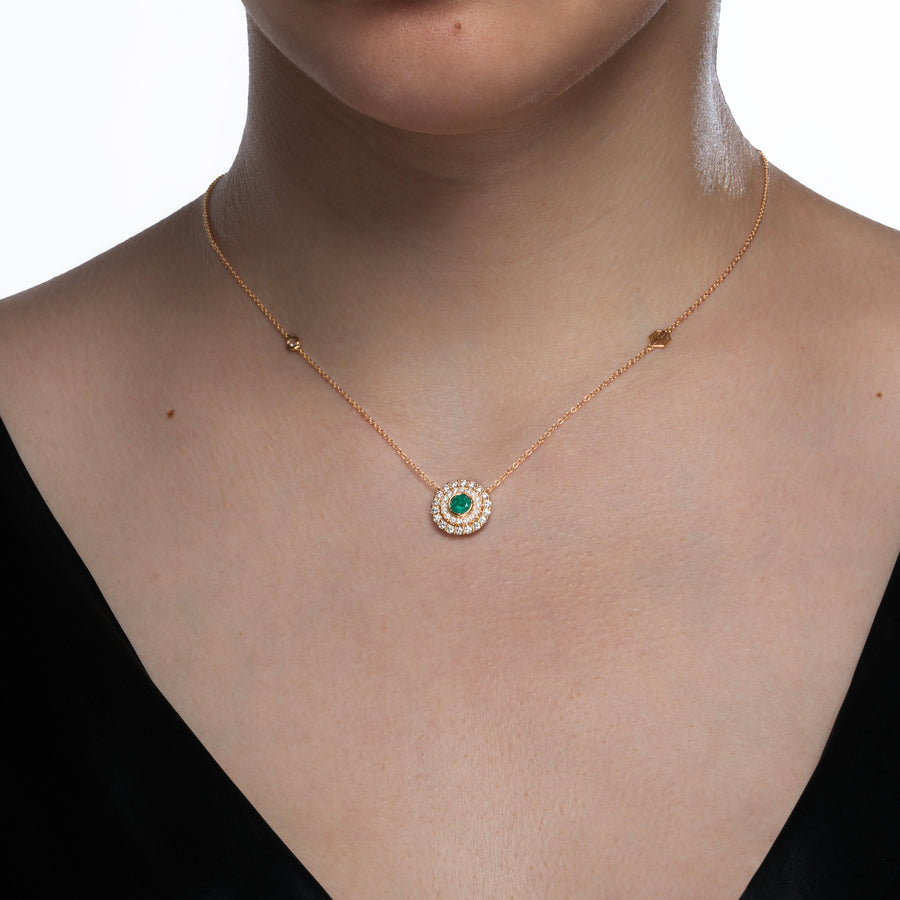 Glimmering Green Necklace